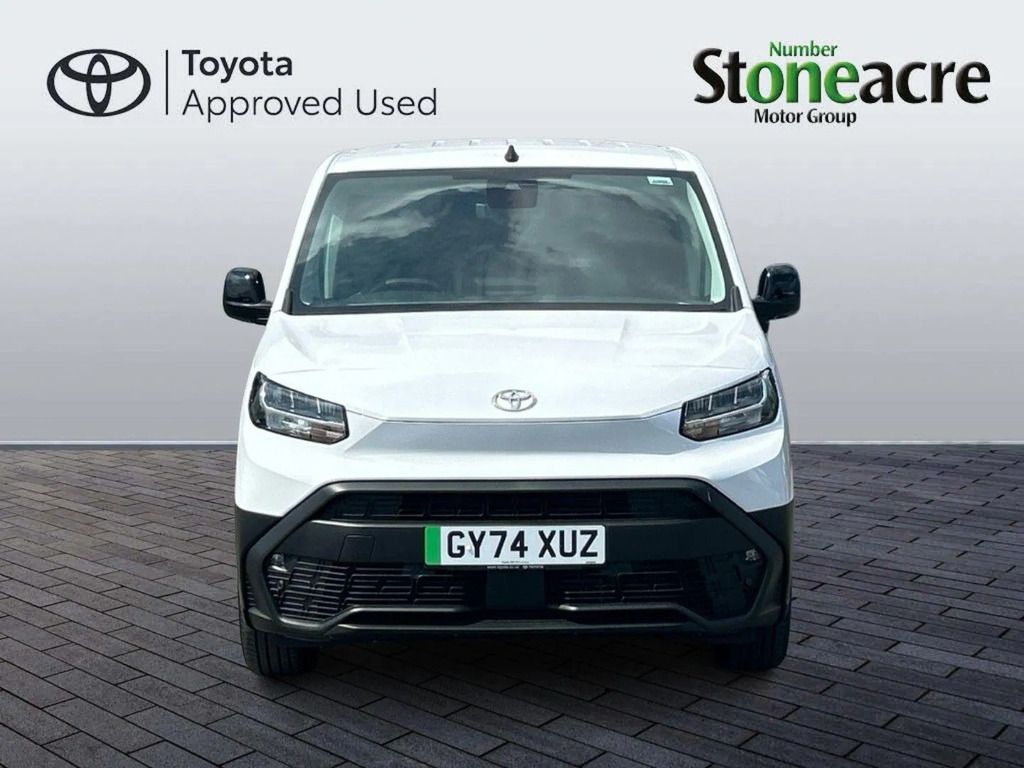 Toyota Proace City Active White #8