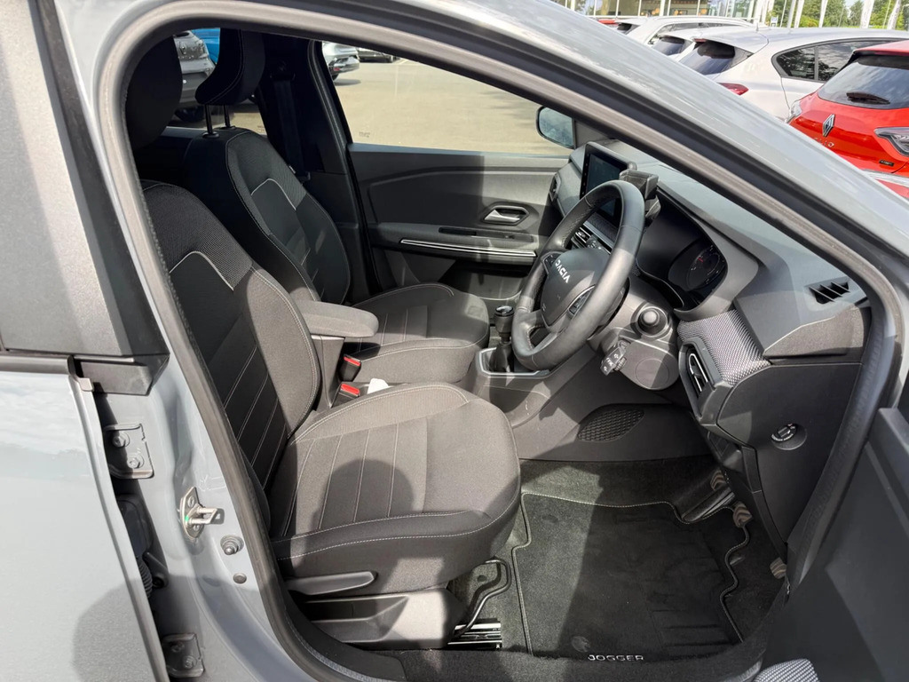 Dacia Jogger 1.0 Tce Extreme Se Euro 6 Ss Brown #8