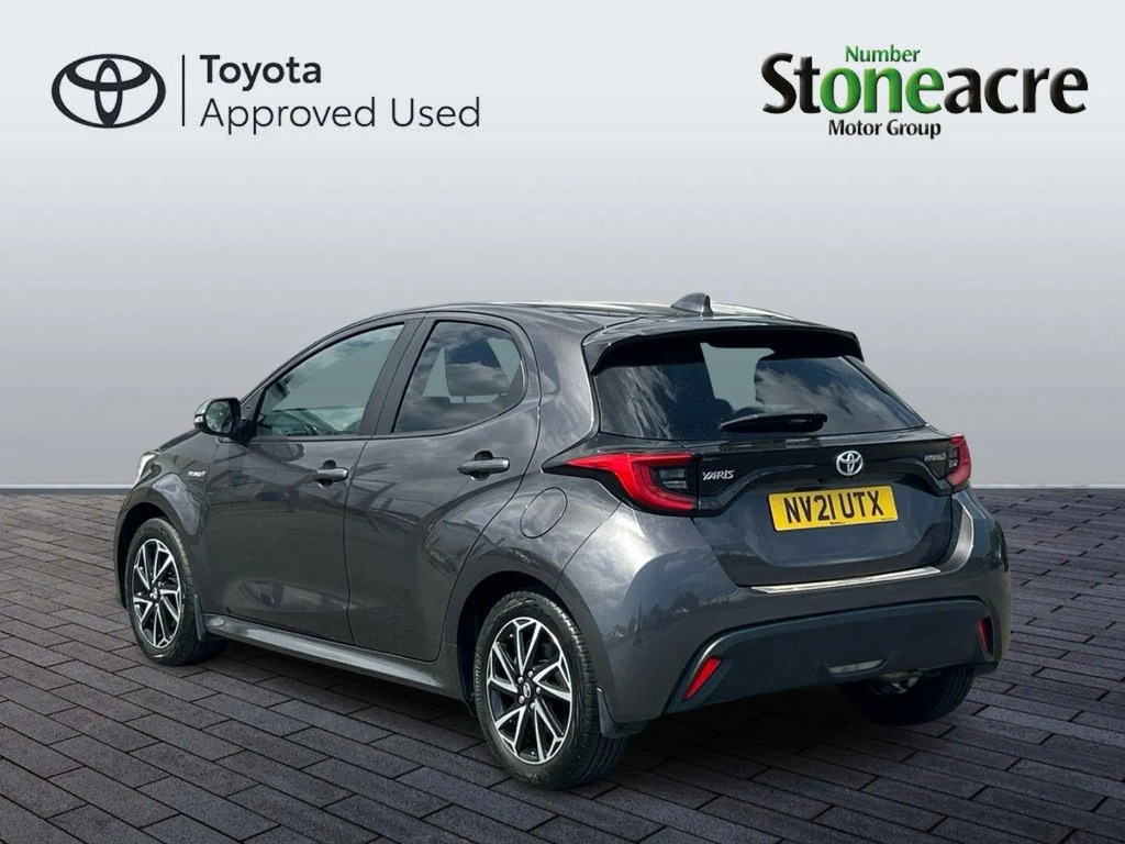 Toyota Yaris 1.5 Hybrid Design Cvt  #5