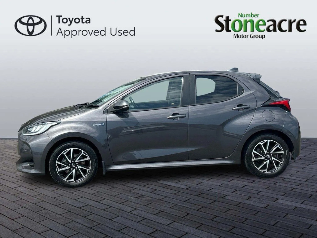 Toyota Yaris 1.5 Hybrid Design Cvt  #6