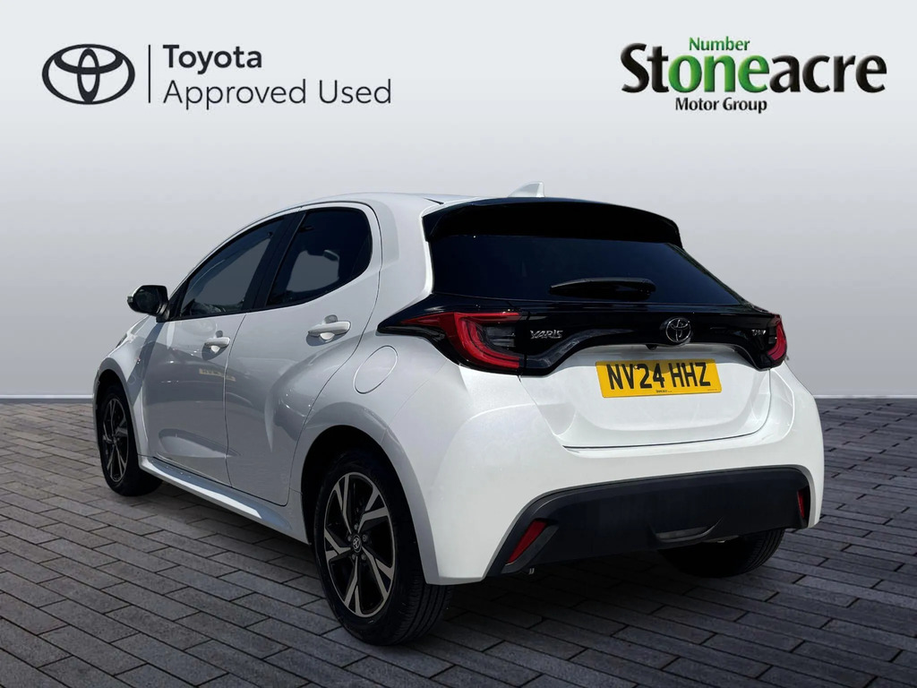 Toyota Yaris 1.5 Hybrid Design Cvt  #5