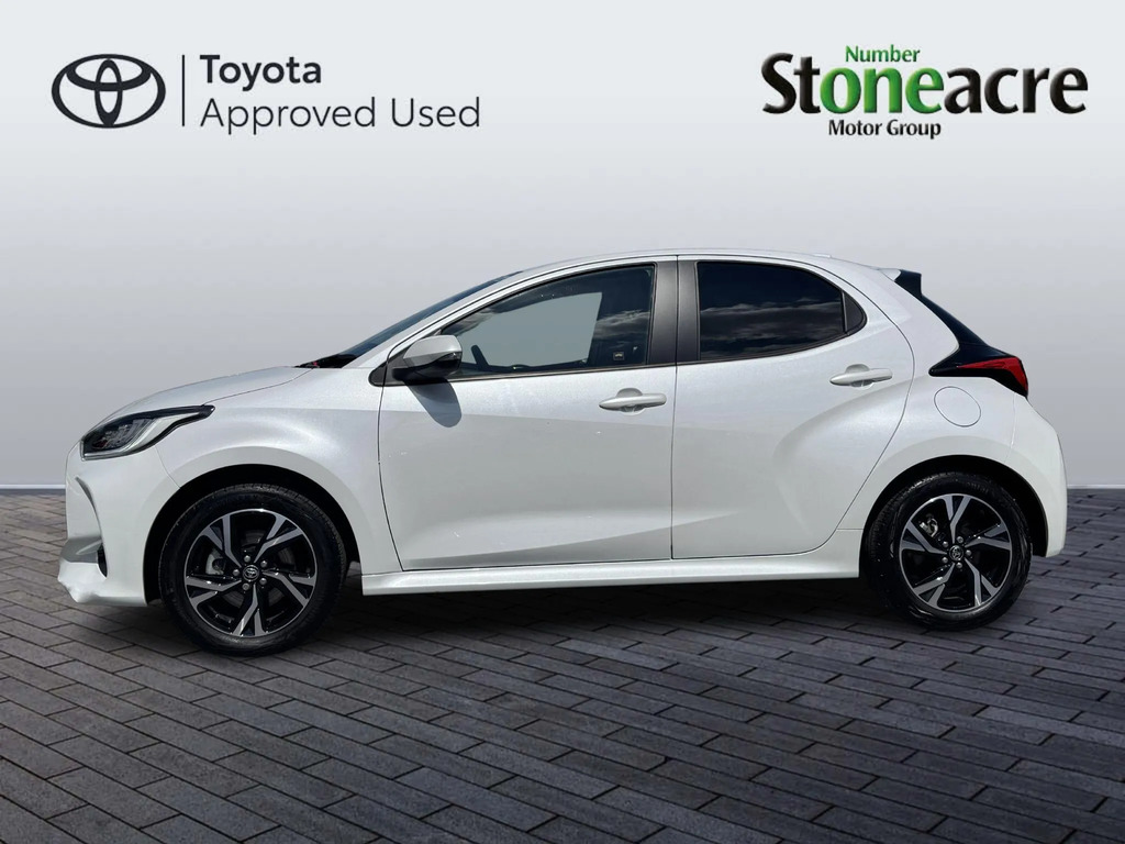 Toyota Yaris 1.5 Hybrid Design Cvt  #6
