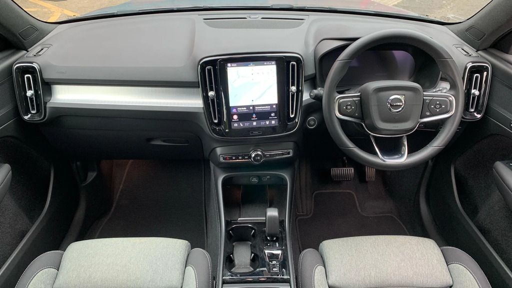 Volvo XC40 2.0 B3p Plus Dark  #5