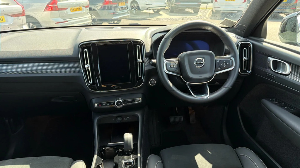 Volvo XC40 2.0 B3p Plus Dark  #5
