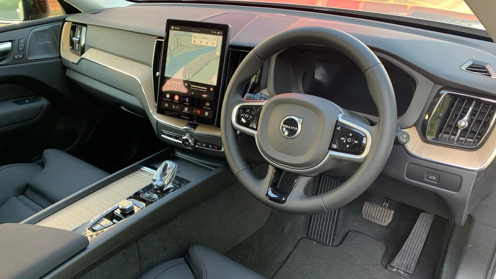 Volvo XC60 2.0 B5 Mhev Plus Awd Euro 6 Ss  #4