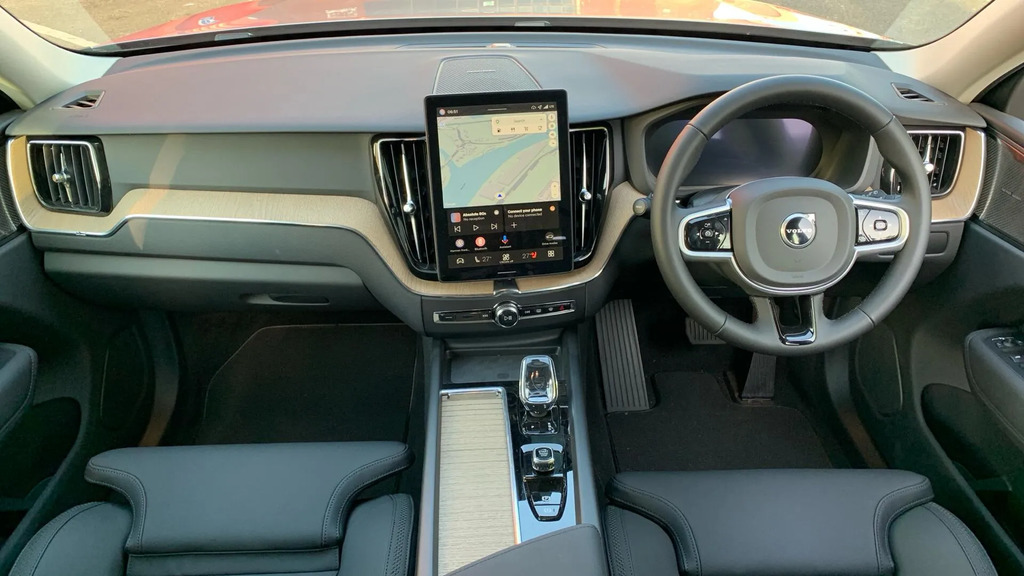 Volvo XC60 2.0 B5 Mhev Plus Awd Euro 6 Ss  #5