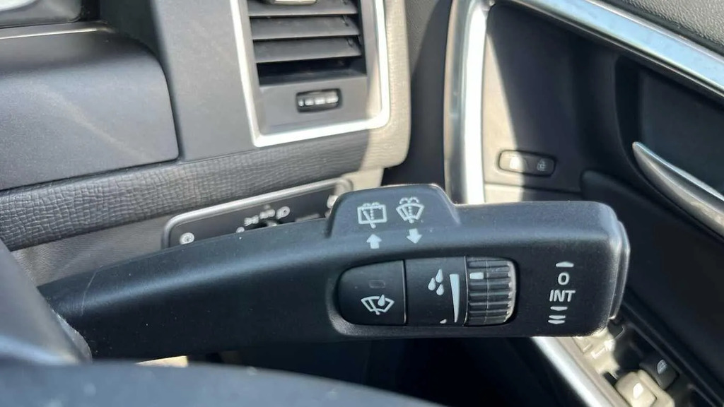 Volvo XC60 Xc60 R-design Lux Nav T5 White #19