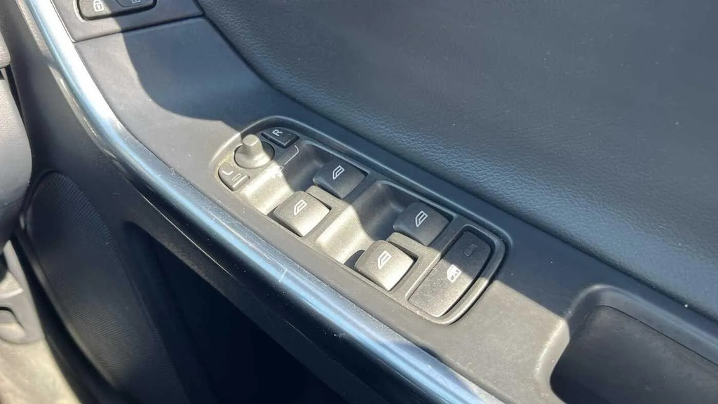Volvo XC60 Xc60 R-design Lux Nav T5 White #20