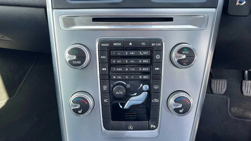 Volvo XC60 Xc60 R-design Lux Nav T5 White #33