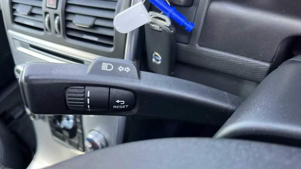 Volvo XC60 Xc60 R-design Lux Nav T5 White #16