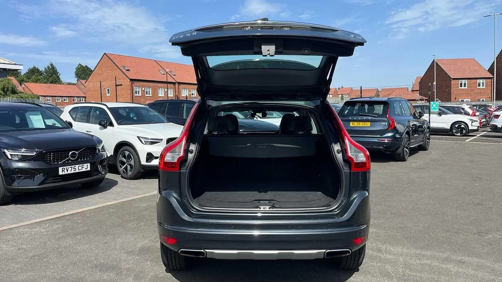 Volvo XC60 Xc60 R-design Lux Nav T5 White #13