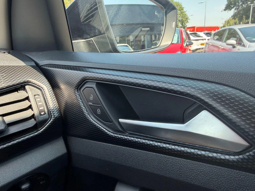 Volkswagen T-Cross 1L Active Grey #32