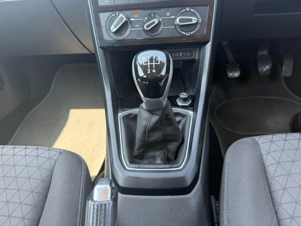 Volkswagen T-Cross 1L Active Grey #9