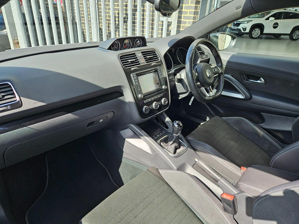 Volkswagen Scirocco 2.0 Tsi 180Ps R-line Dsg Vienna Leather Grey #13
