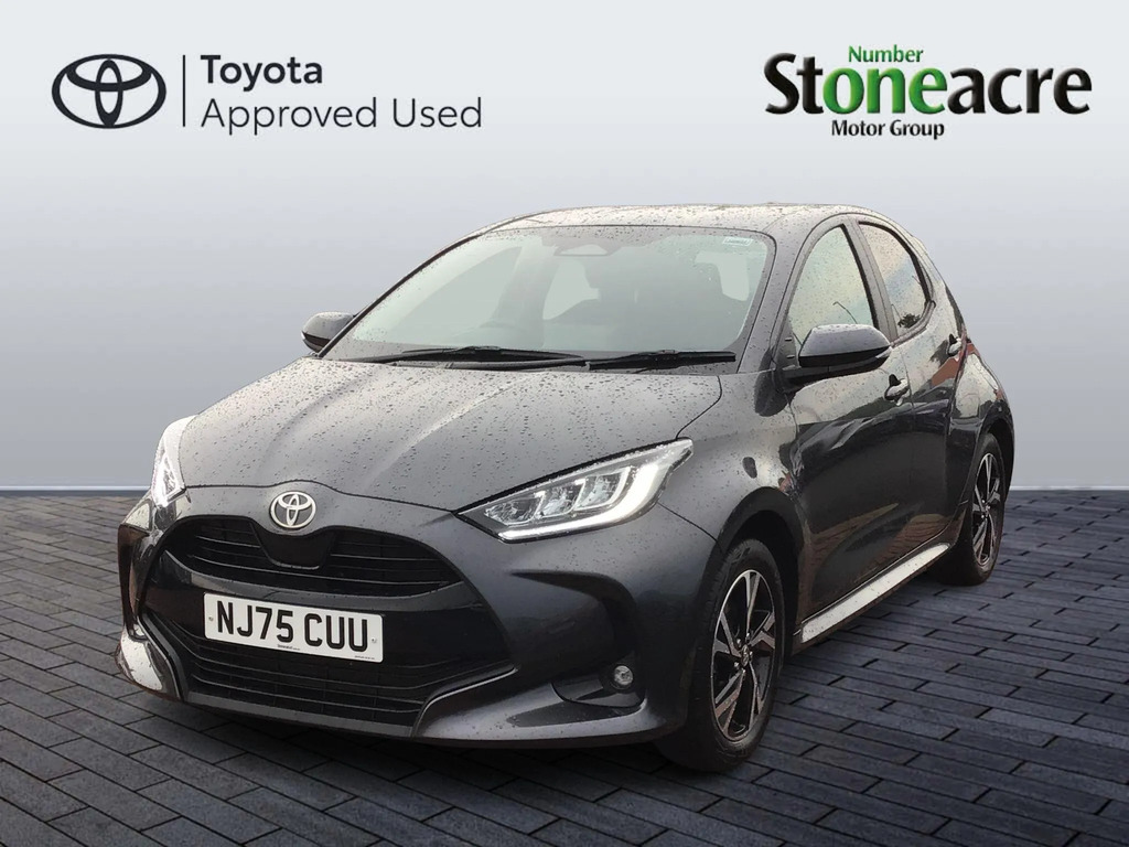 Toyota Yaris 1.5 Hybrid Design Cvt  #3