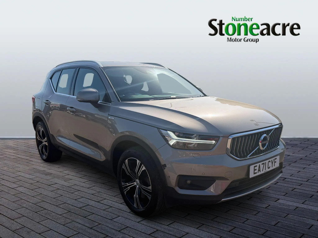 Volvo XC40 1.5 T3 163 R Design Black #1