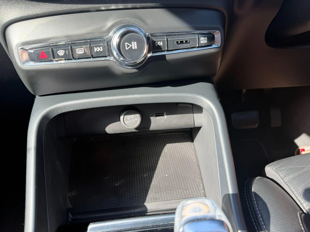 Volvo XC40 1.5 T3 163 R Design Black #33