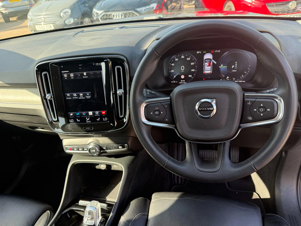 Volvo XC40 1.5 T3 163 R Design Black #30