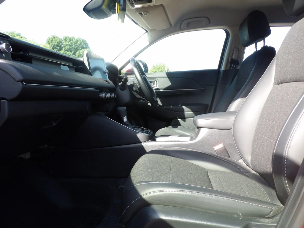 Honda Hr-V Advance I-mmd Cvt Red #26
