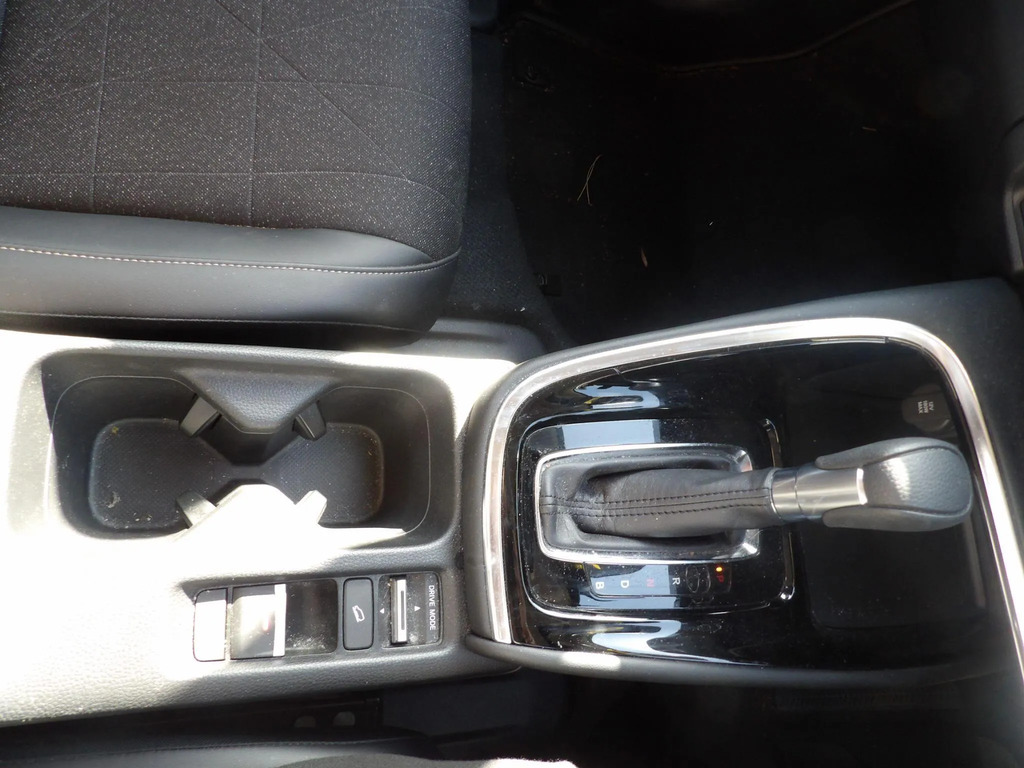Honda Hr-V Advance I-mmd Cvt Red #29