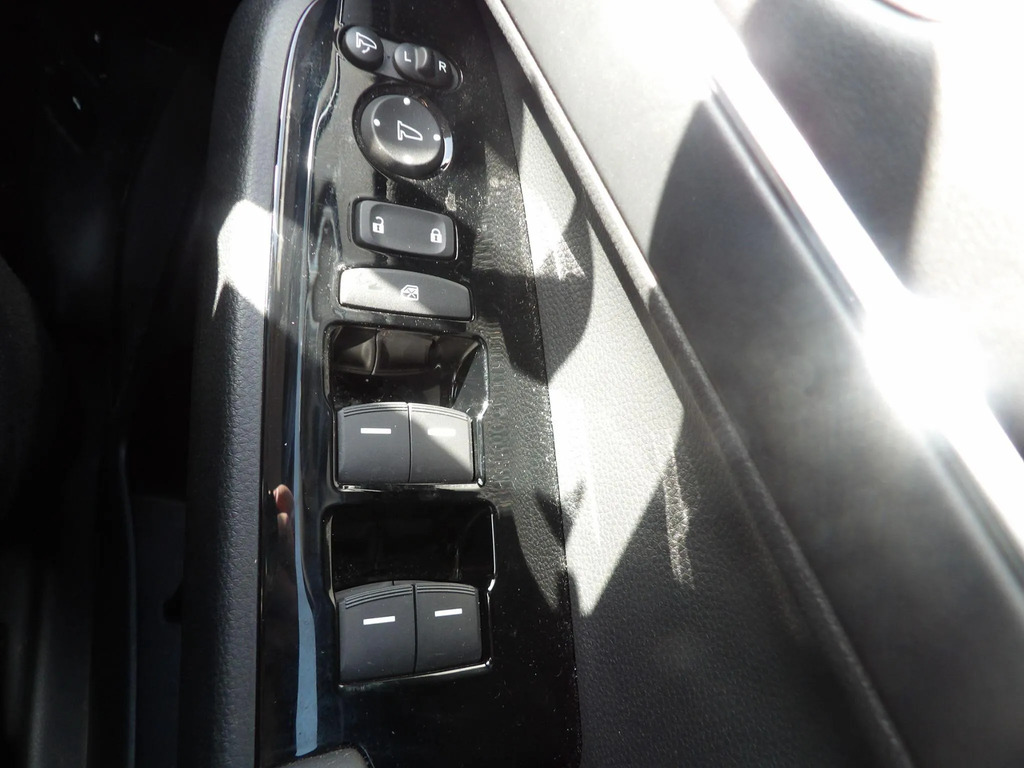 Honda Hr-V Advance I-mmd Cvt Red #15