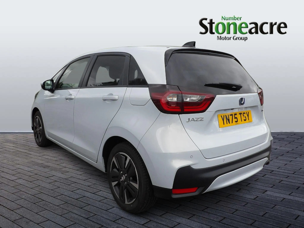 Honda Jazz H I-mmd Advance Sport Red #8