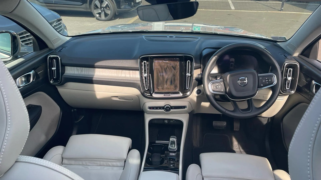 Volvo XC40 2.0 B4p Ultimate Dark  #5