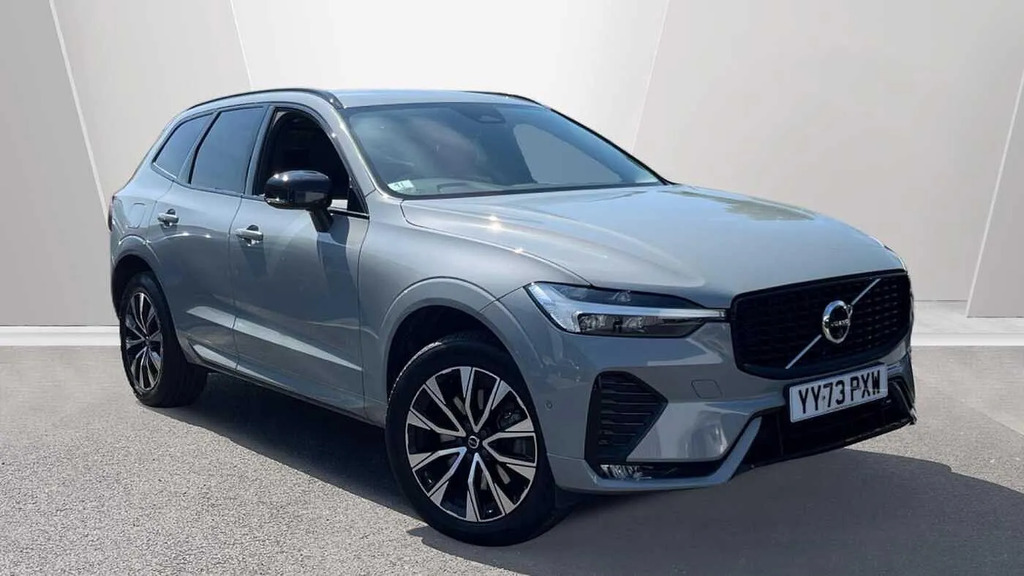 Volvo XC60 Plus Dark B5 250 Hp 