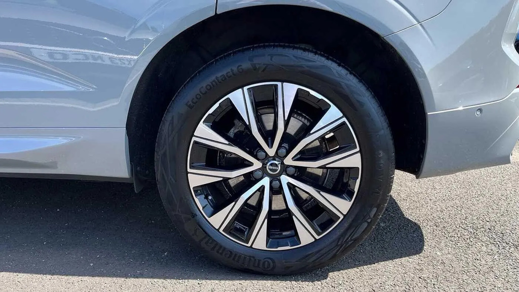 Volvo XC60 2.0 B5p Plus Dark Awd Geartronic Black #33