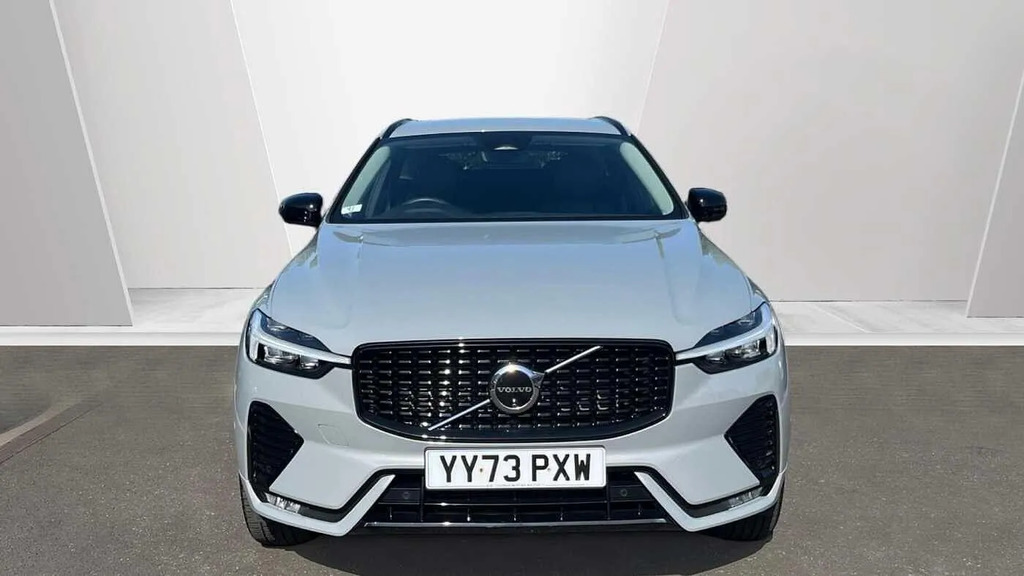 Volvo XC60 2.0 B5p Plus Dark Awd Geartronic Black #8