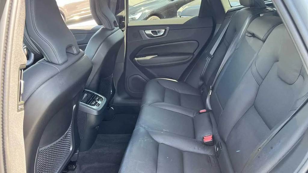 Volvo XC60 2.0 B5p Plus Dark Awd Geartronic Black #29
