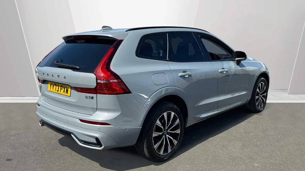 Volvo XC60 Plus Dark B5 250 Hp  #2