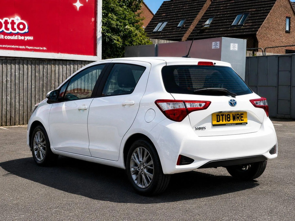 Toyota Yaris 1.5 Vvt-i Icon  #5
