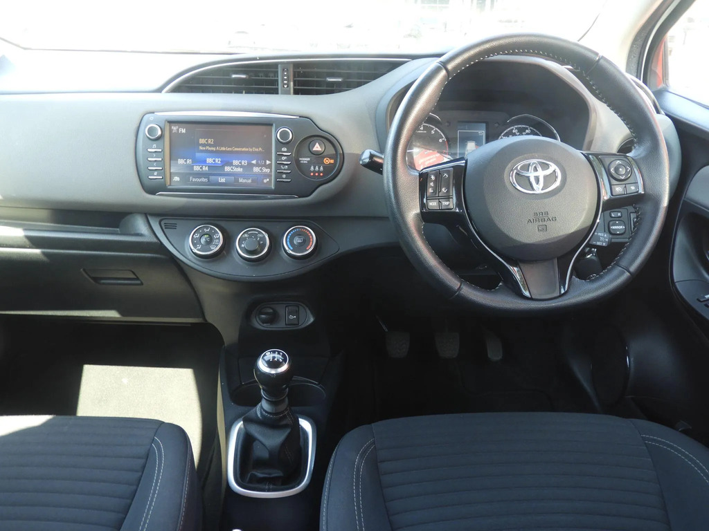 Toyota Yaris 1.5 Vvt-i Icon DT18WRE #3