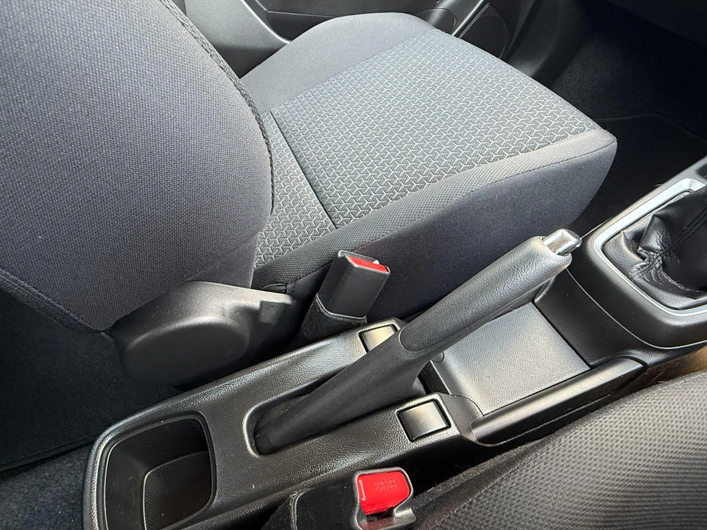 Suzuki Swift 1.2 Dualjet 83 12V Hybrid Sz-l Red #31