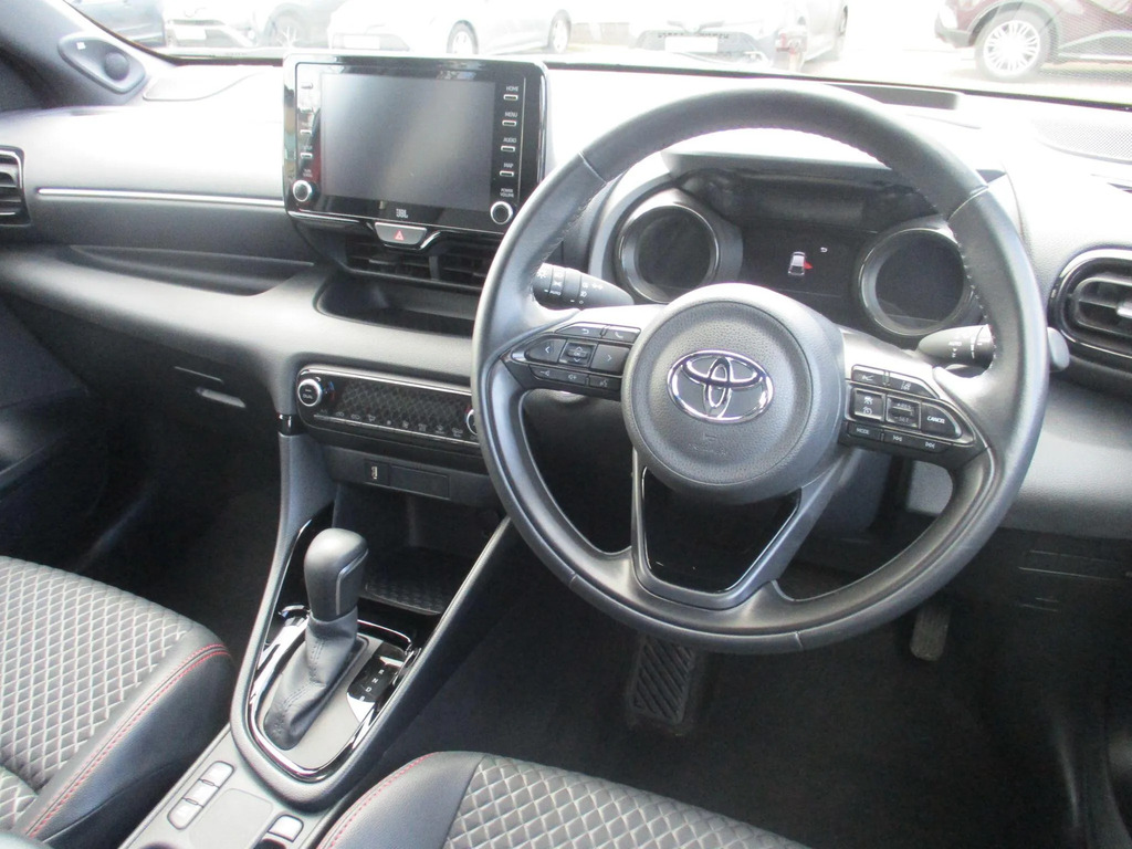 Toyota Yaris 1.5 Vvt-h Excel E-cvt Brown #16