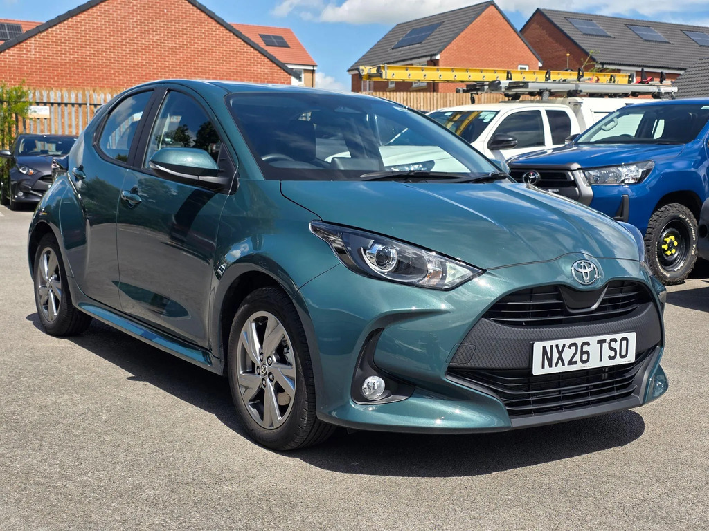 Toyota Yaris 1.5 Hybrid Icon Cvt 