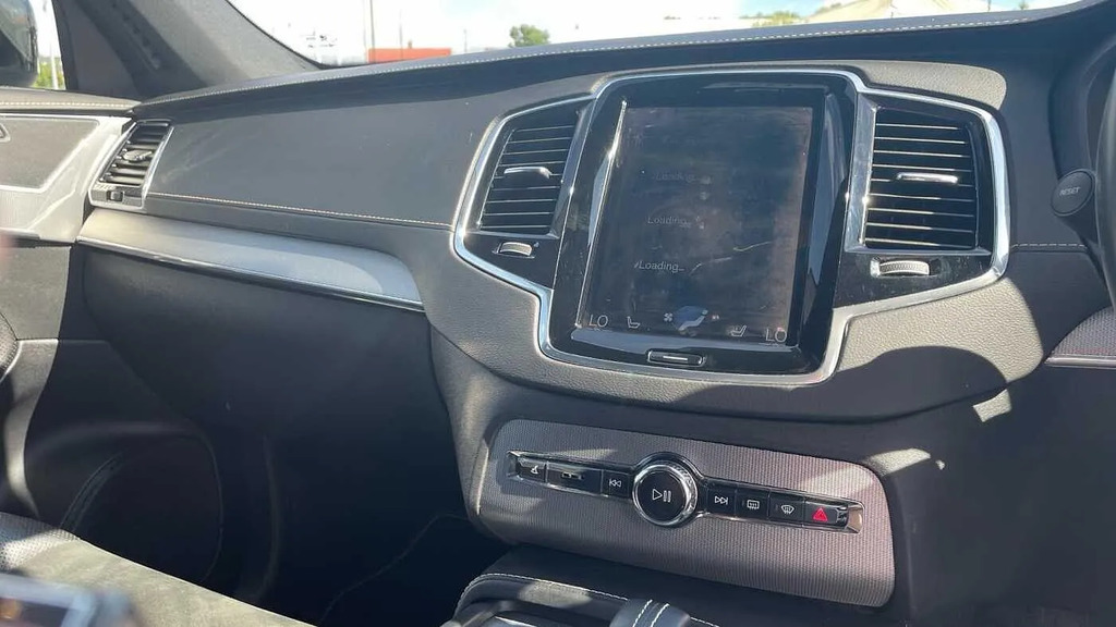 Volvo XC90 2019 2.0 T8 Twin Engine Inscription Pro Awd 385 Grey #12