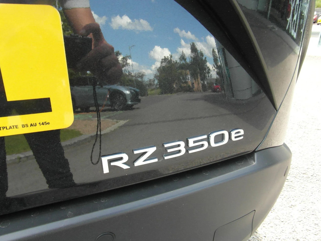 Lexus RZ 350E 77Kwh Premium Plus Suv 224  #35