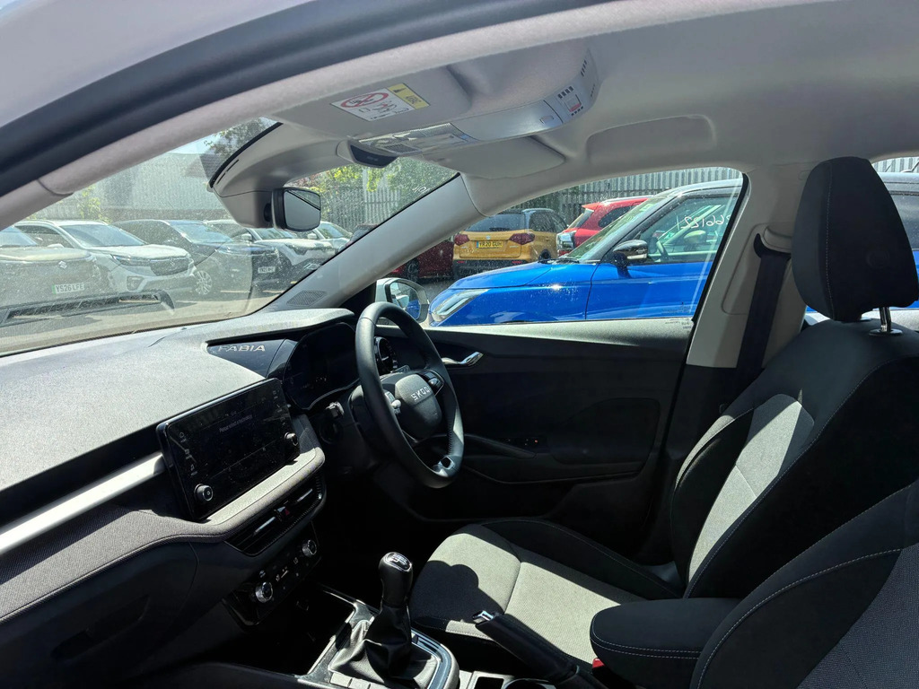 Skoda Fabia 1.0 Tsi 116 Design Edition Dsg White #26