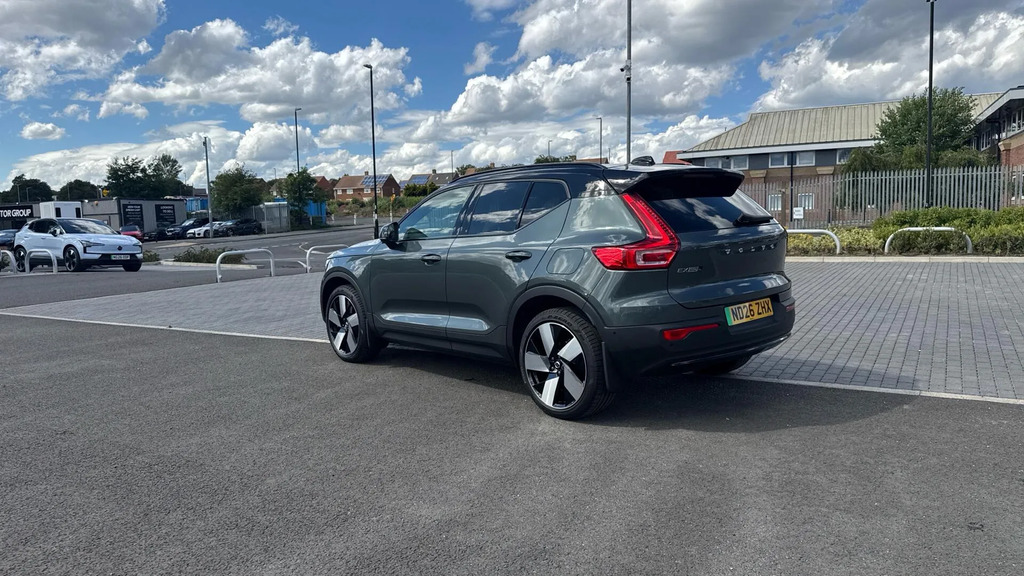 Volvo EX40 Volvo Ex40 Estate 185Kw Ext Range Ultra Black Edit Blue #32