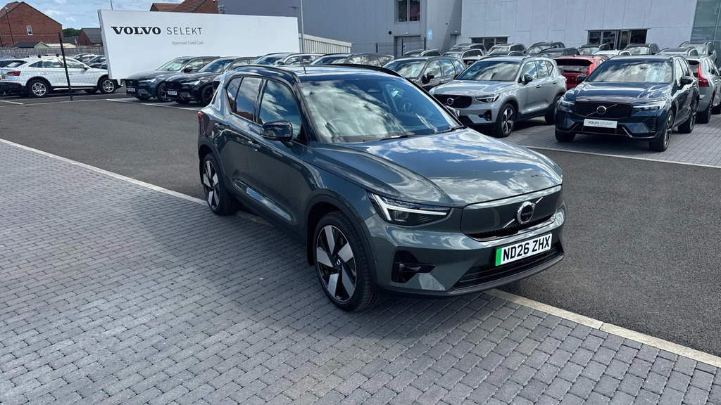 Volvo EX40 Volvo Ex40 Estate 185Kw Ext Range Ultra Black Edit Blue #39