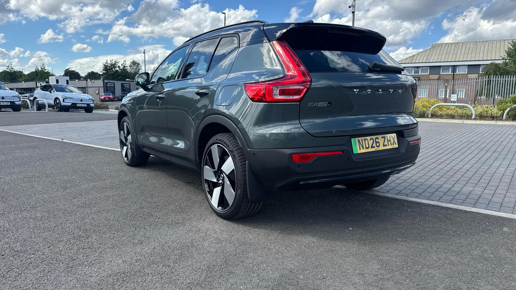 Volvo EX40 Volvo Ex40 Estate 185Kw Ext Range Ultra Black Edit Blue #33