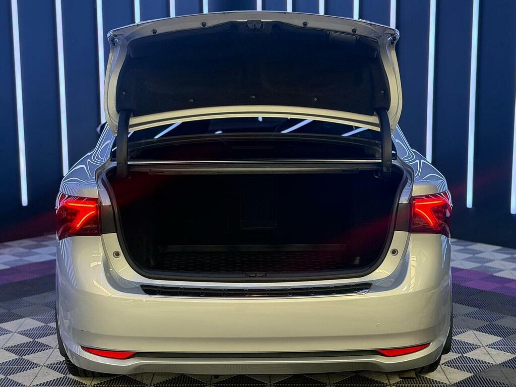 Toyota Avensis D-4d Business Edition Grey #14