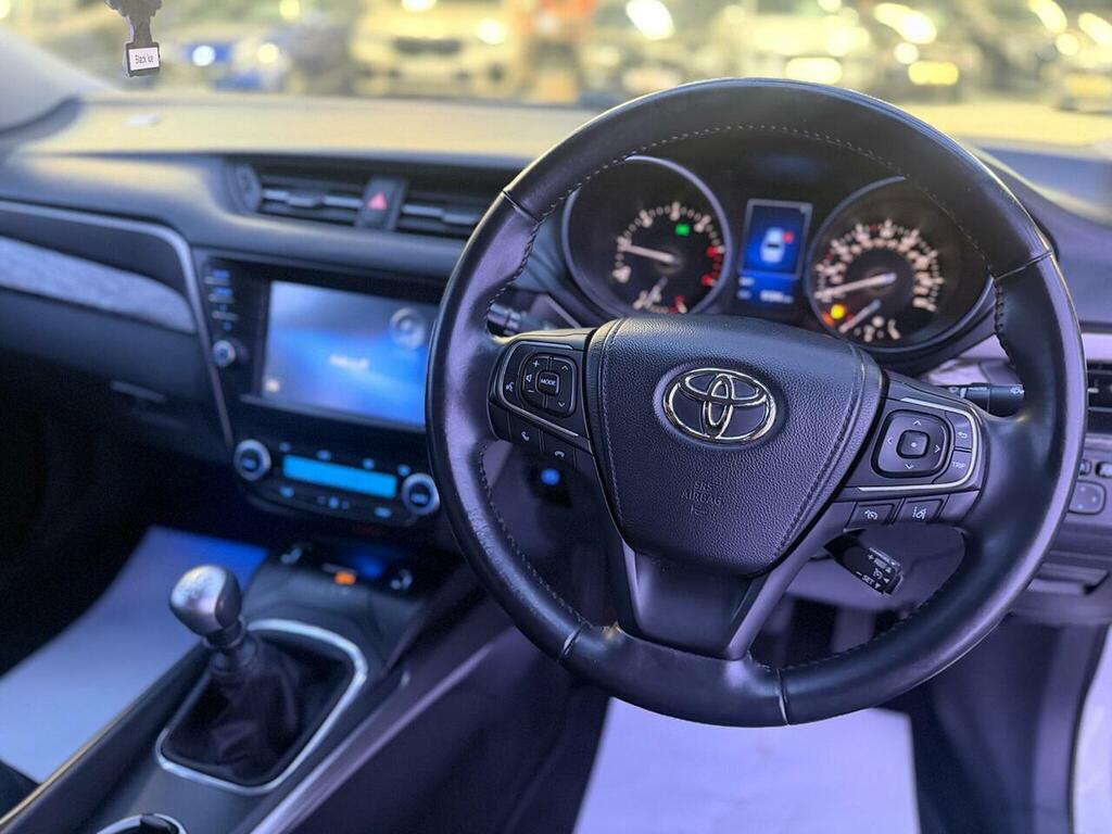 Toyota Avensis D-4d Business Edition Grey #45