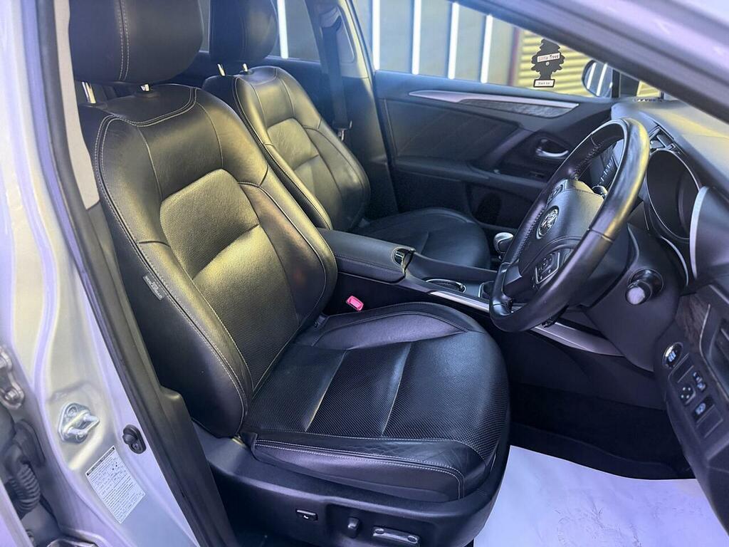 Toyota Avensis D-4d Business Edition Grey #32