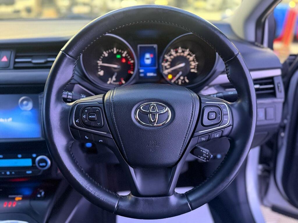 Toyota Avensis D-4d Business Edition Grey #37