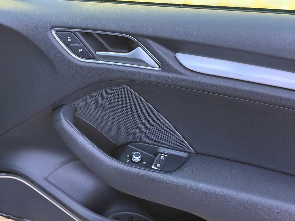 Audi A3 1.6 Tdi 116 Sport Black #27
