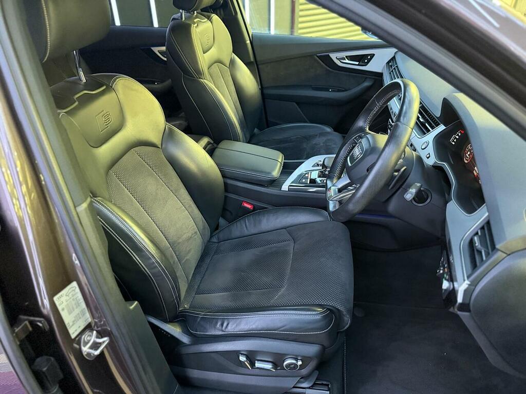 Audi Q7 4.0 Sq7 Tdi Quattro 429 Bhp Black #41