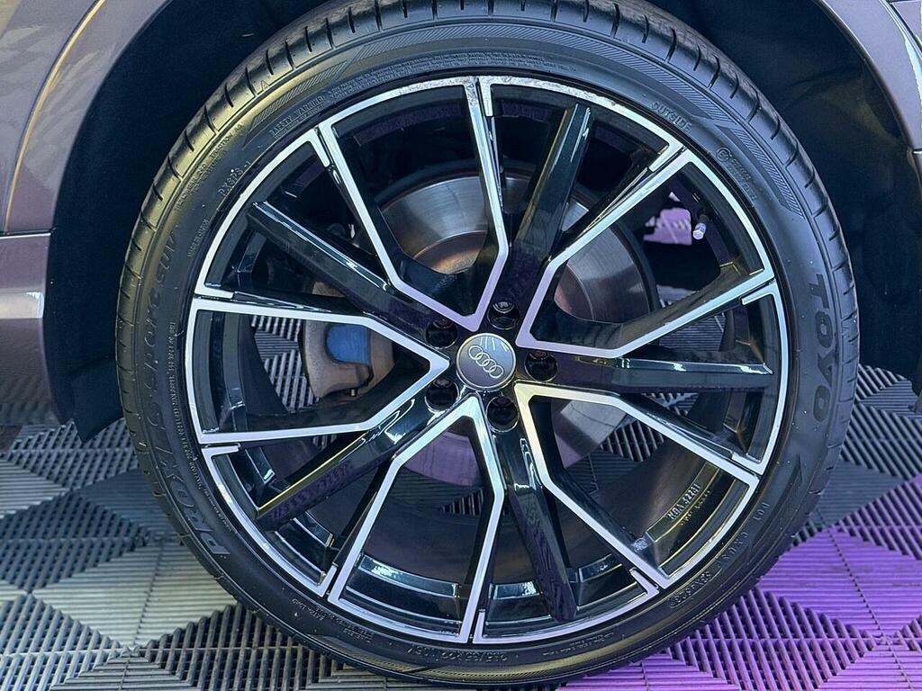 Audi Q7 4.0 Sq7 Tdi Quattro 429 Bhp Black #31